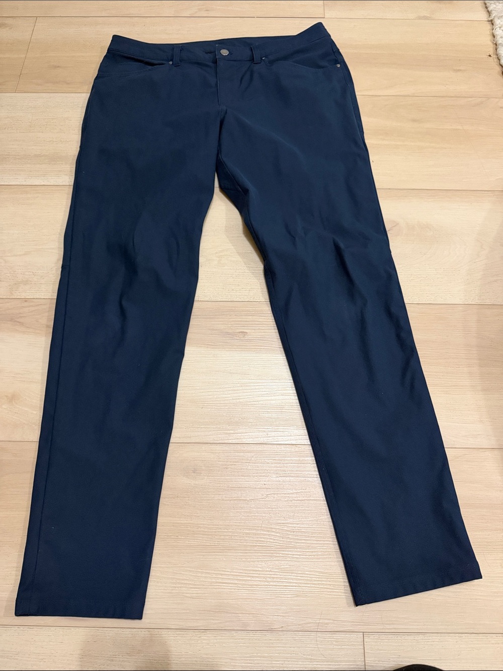 lululemon athletica Men's Dark Navy Performance pants size 34
